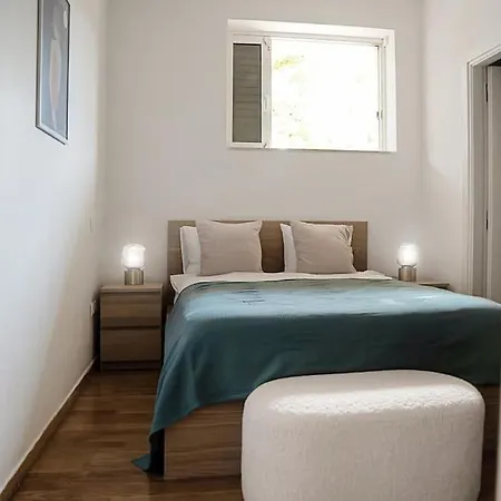 Varkiza Seaside And Views Retreat With Jacuzzi *